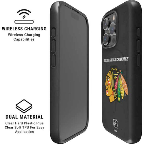 NHL Chicago Blackhawks Distressed iPhone 16 Pro Magsafe Impact Case